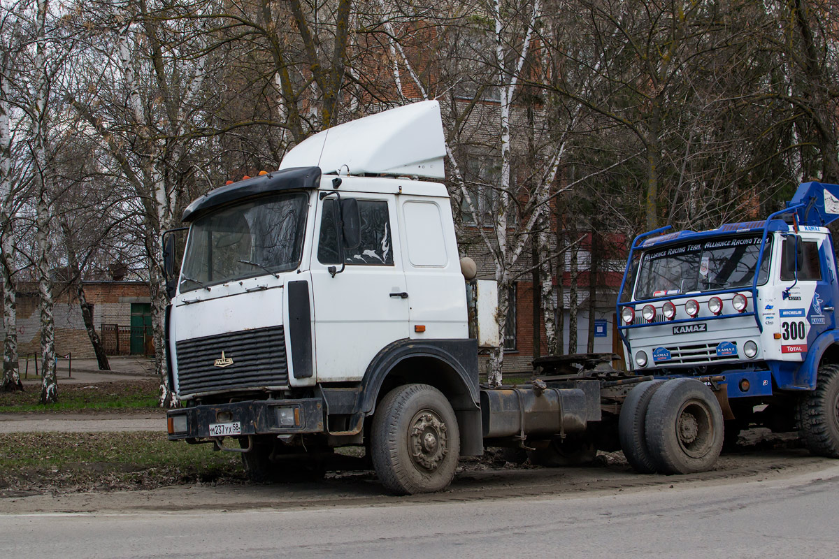 Пензенская область, № М 237 УХ 58 — МАЗ-5432 (общая модель)