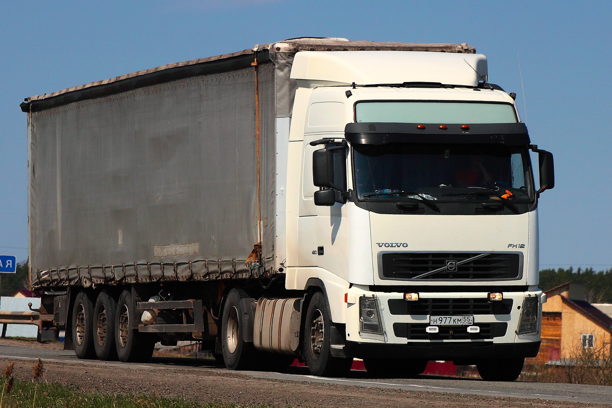 Омская область, № Н 977 КМ 55 — Volvo ('2002) FH12.420