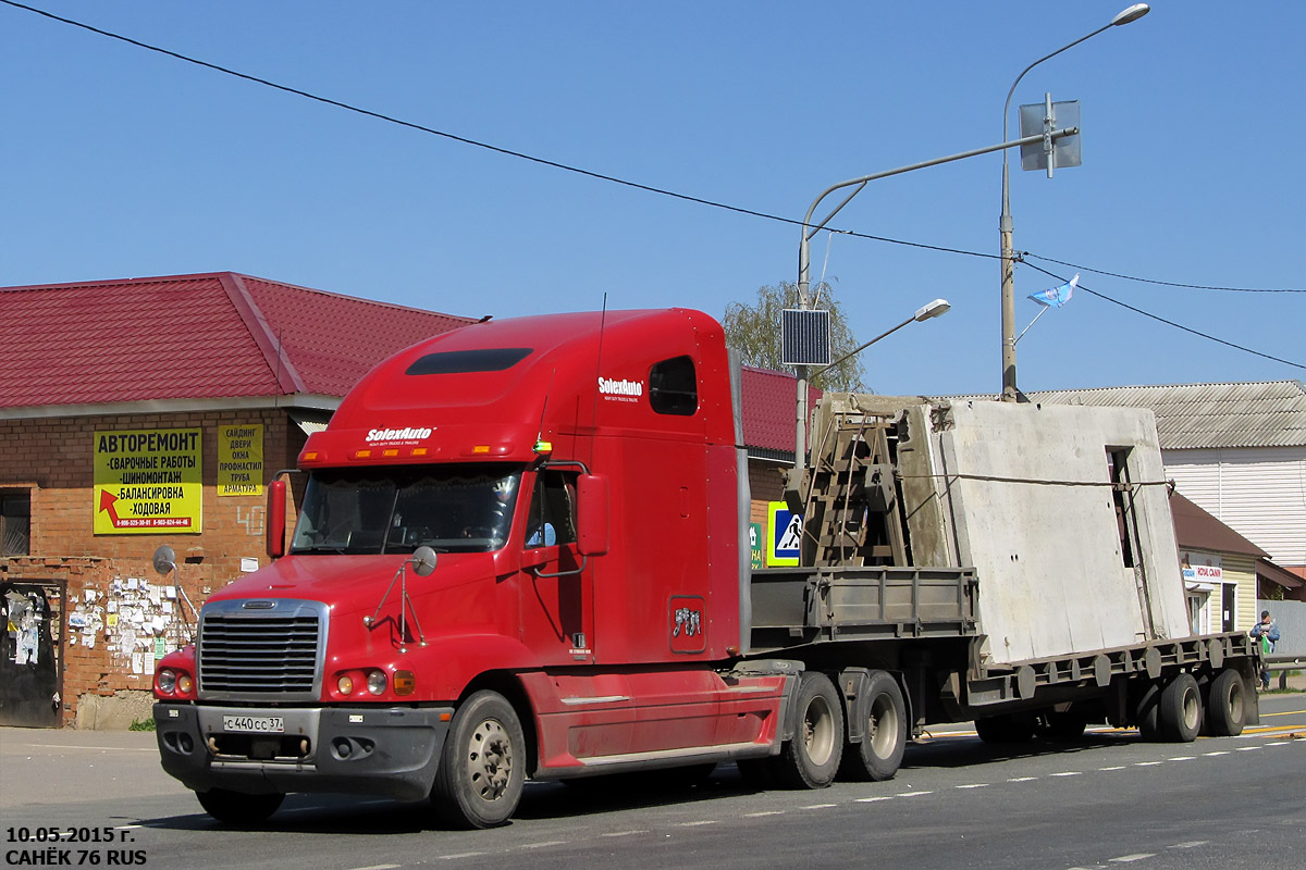 Ивановская область, № С 440 СС 37 — Freightliner Century Class