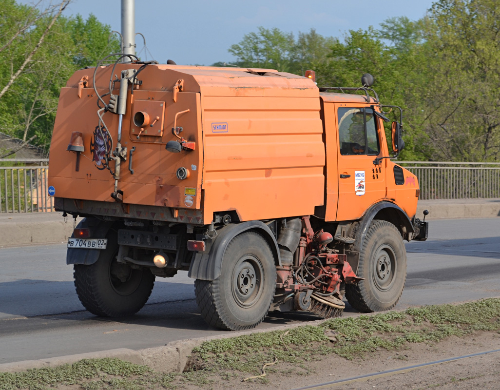 Башкортостан, № В 704 ВВ 02 — Mercedes-Benz Unimog U1400