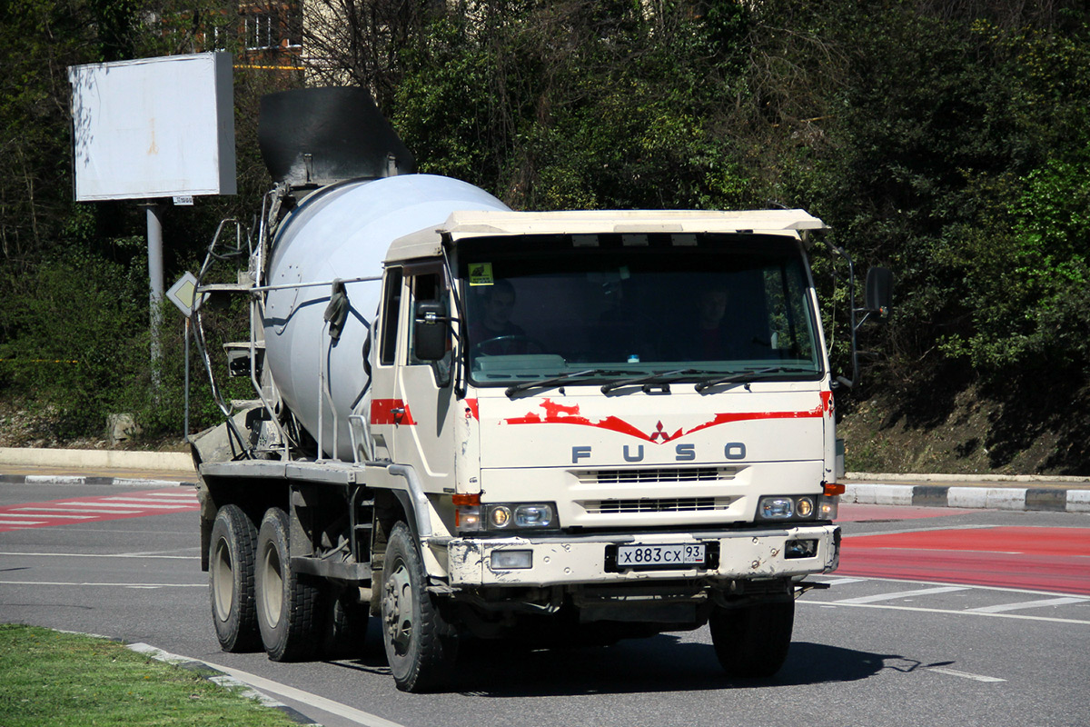 Краснодарский край, № Х 883 СХ 93 — Mitsubishi Fuso The Great