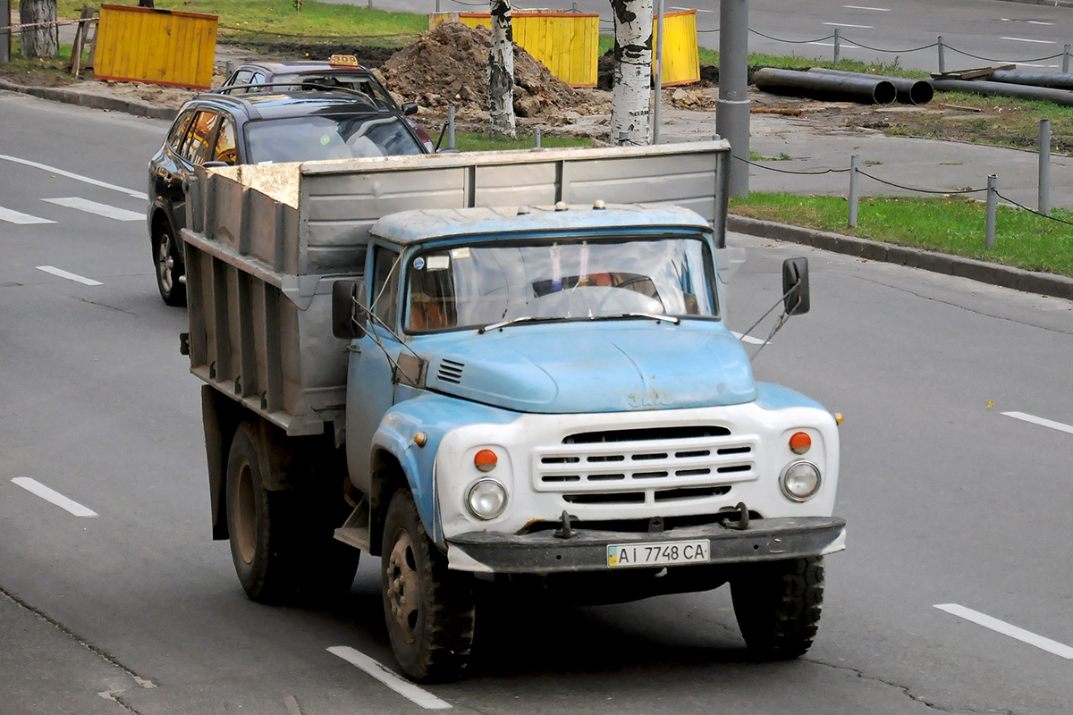 Киевская область, № АІ 7748 СА — ЗИЛ-495810