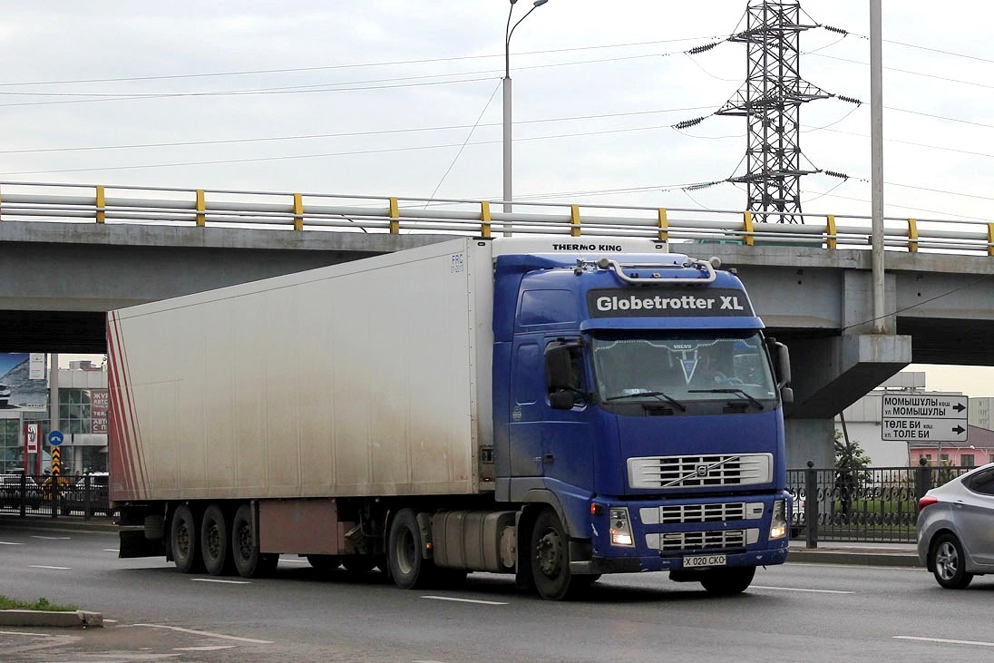 Туркестанская область, № X 020 CKO — Volvo ('2002) FH12.480