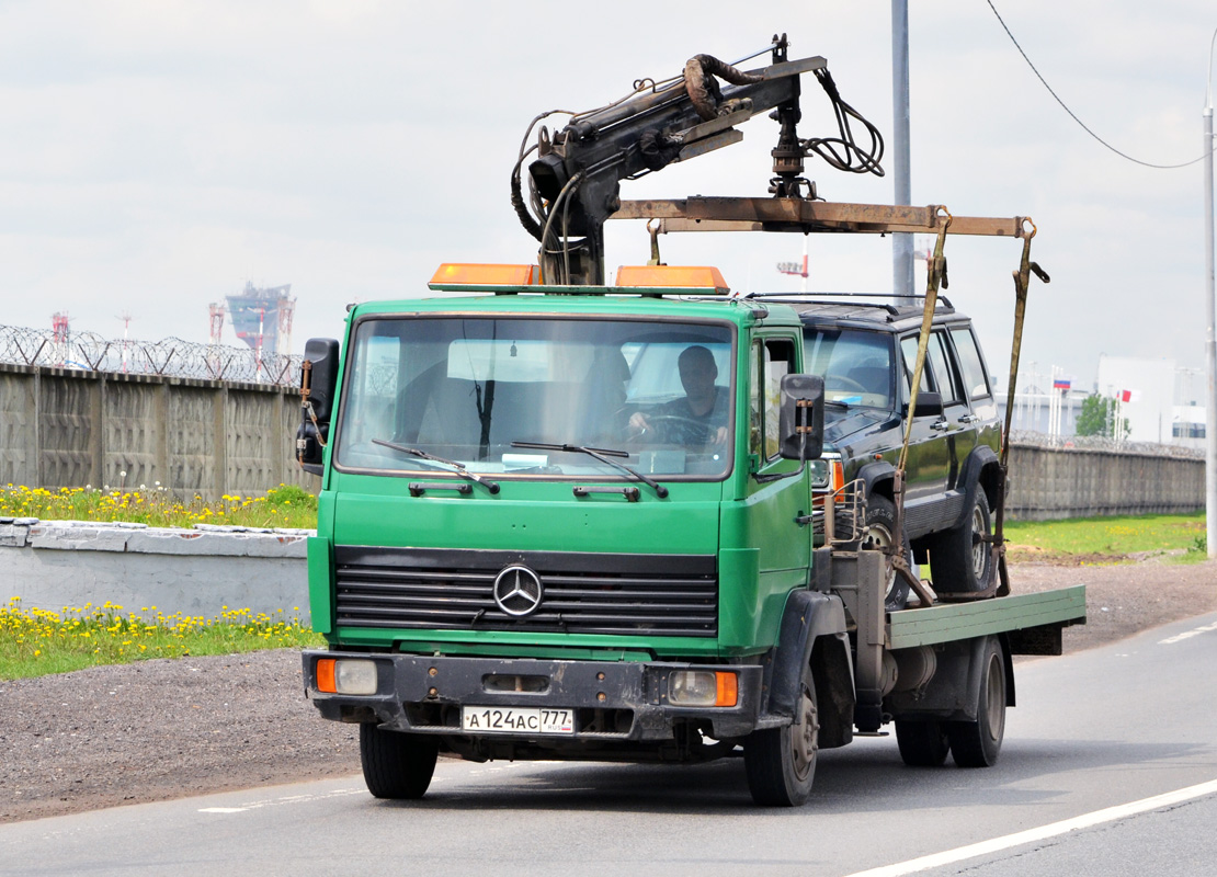 Москва, № А 124 АС 777 — Mercedes-Benz LK 814