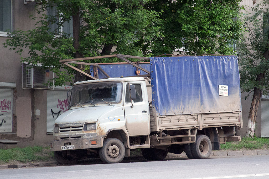 Удмуртия, № В 900 КР 18 — ЗИЛ-5301АО "Бычок"