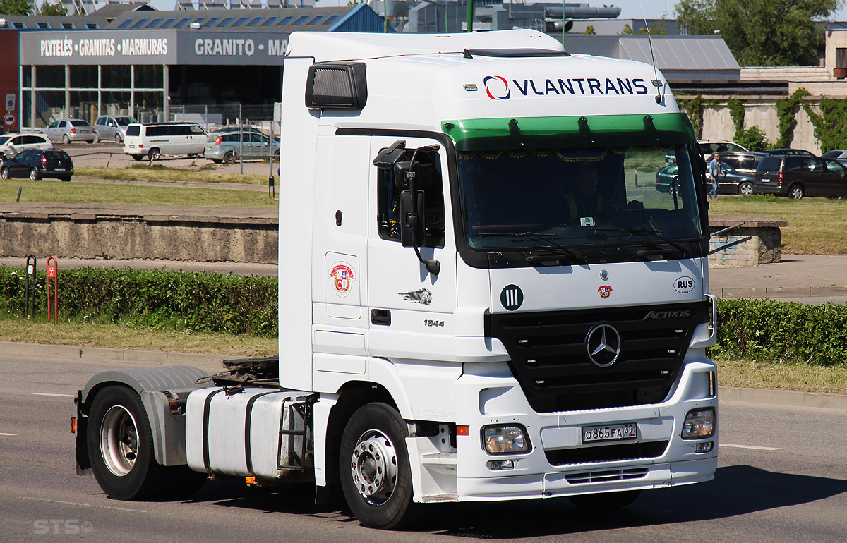 Калининградская область, № О 865 РА 39 — Mercedes-Benz Actros ('2003) 1844