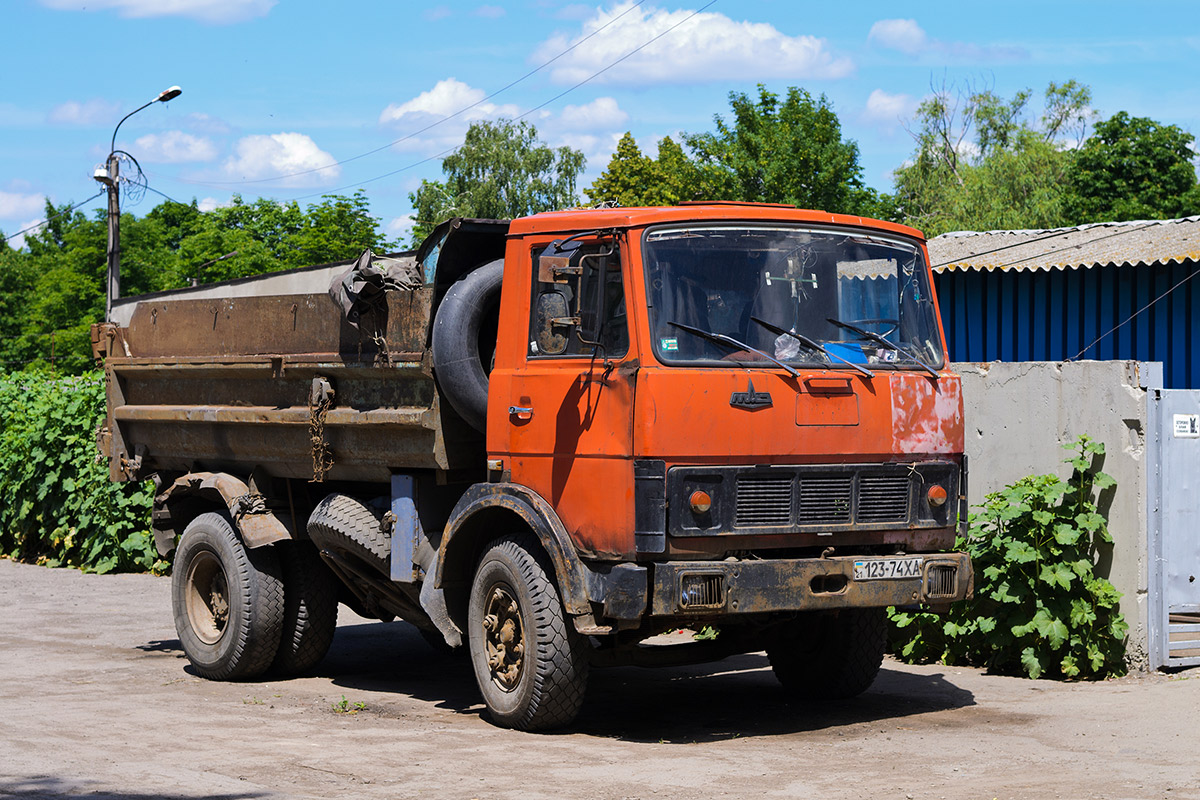 Харьковская область, № 123-74 ХА — МАЗ-5551 [555100]