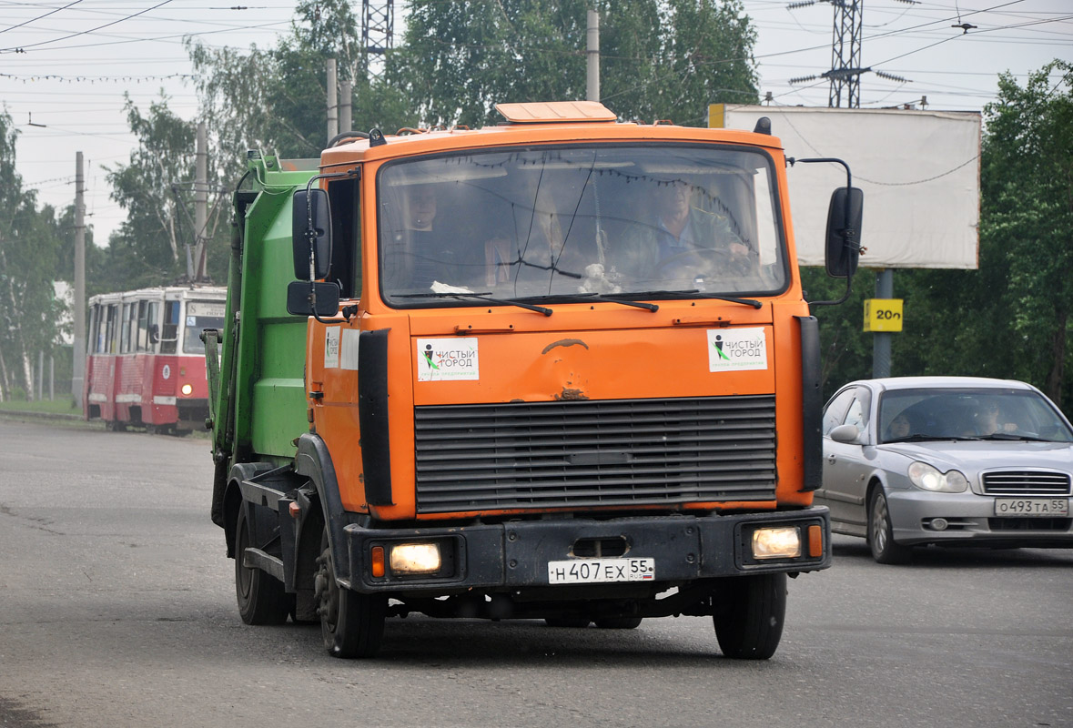 Омская область, № Н 407 ЕХ 55 — МАЗ-437041 "Зубрёнок"