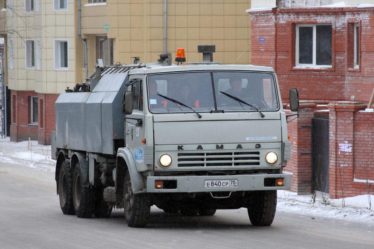 Томская область, № Е 840 СР 70 — КамАЗ-53213