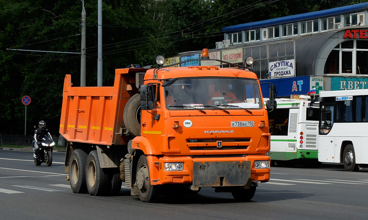 Московская область, № Е 738 ВЕ 750 — КамАЗ-65115 (общая модель)