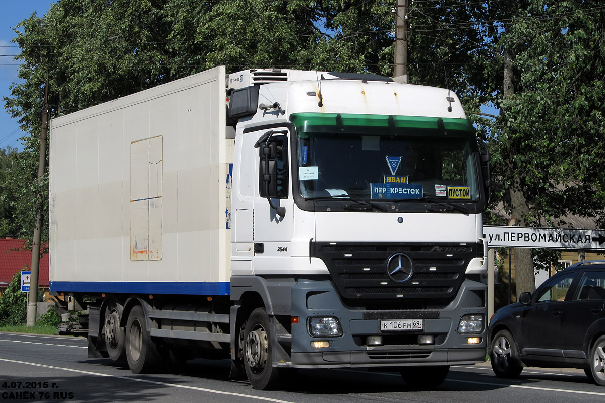 Тверская область, № К 106 РМ 69 — Mercedes-Benz Actros ('2003) 2544