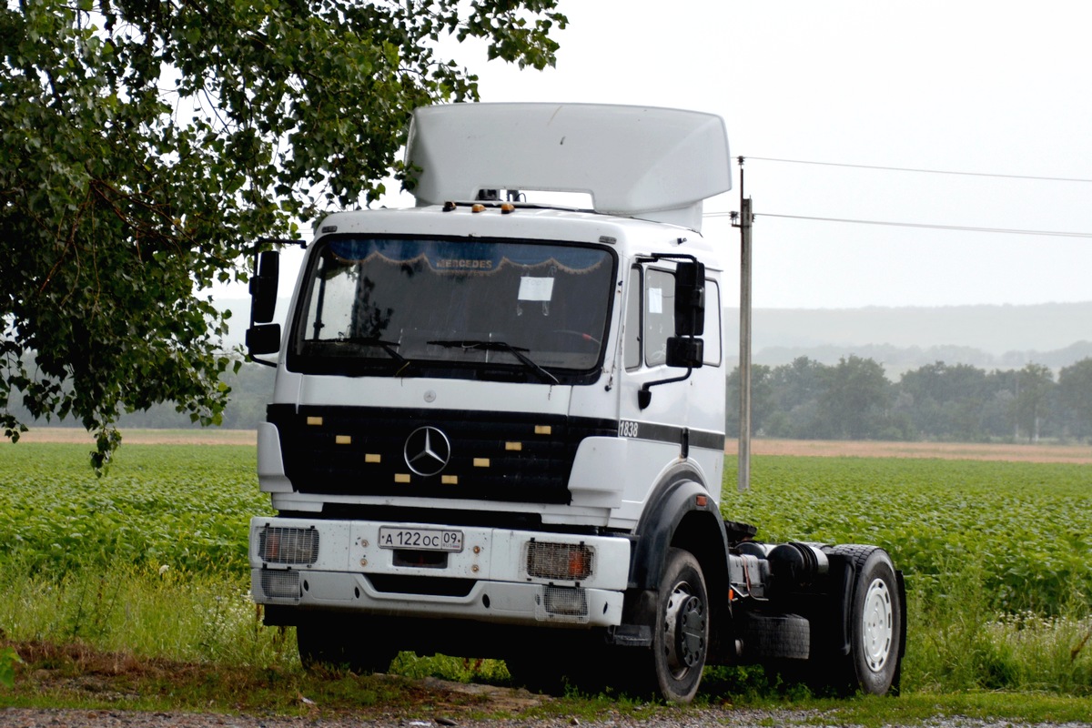 Карачаево-Черкесия, № А 122 ОС 09 — Mercedes-Benz SK 1838