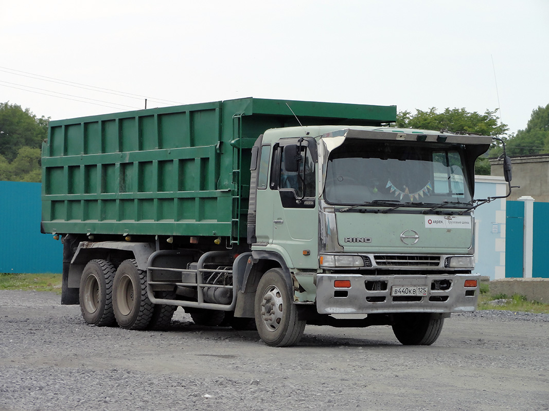 Приморский край, № В 440 КВ 125 — Hino Profia