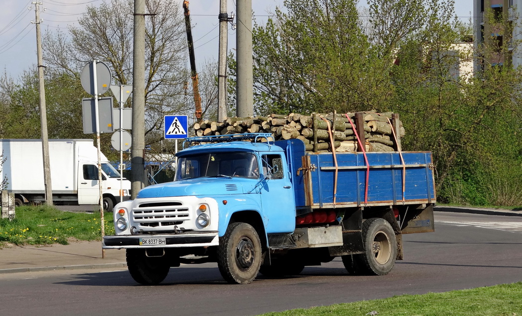 Ровненская область, № ВК 8337 ВН — ЗИЛ-130 (общая модель)