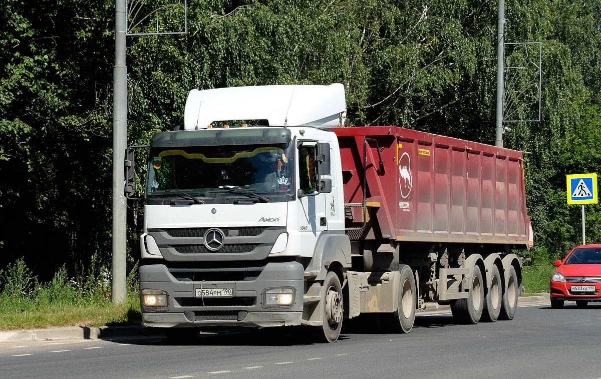 Московская область, № О 584 РМ 190 — Mercedes-Benz Axor 1840