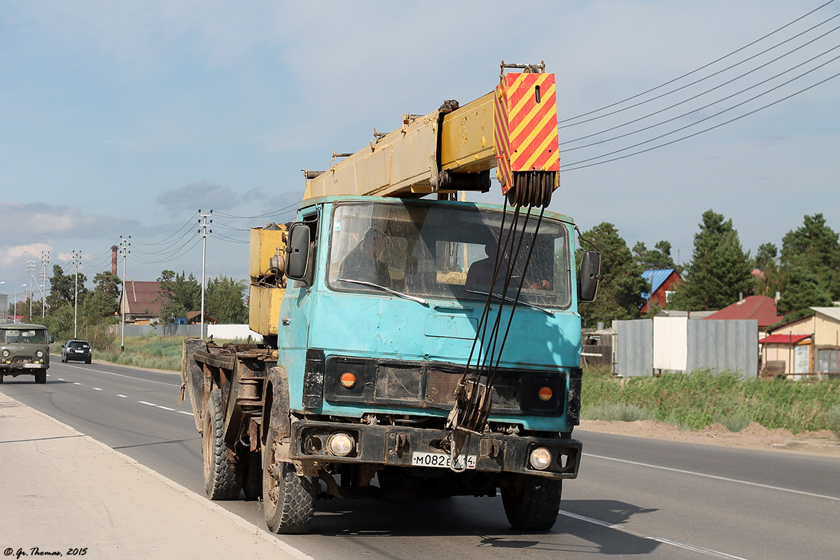 Саха (Якутия), № М 082 ЕУ 14 — МАЗ-5337 [533700]