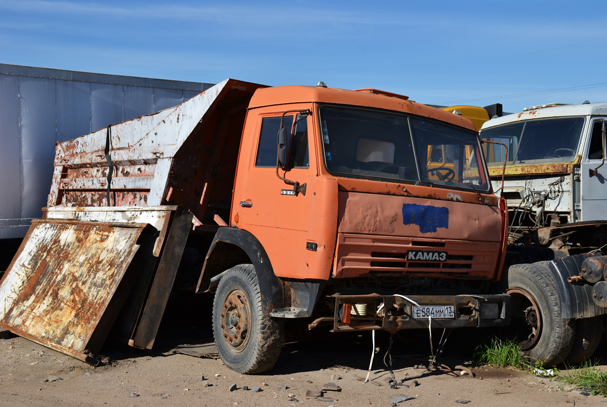 Мордовия, № Е 584 ММ 13 — КамАЗ-55111-02 [55111C]