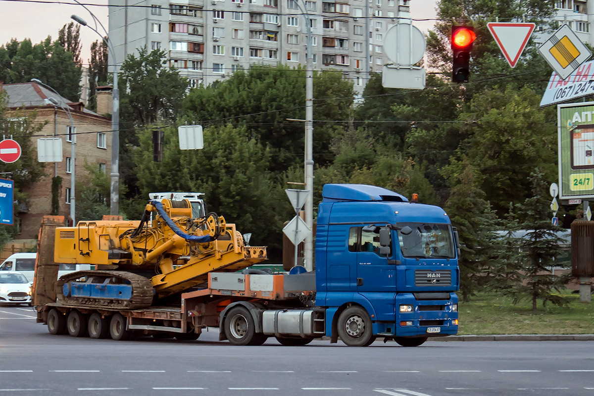 Черновицкая область, № СЕ 2556 АТ — MAN TGA 18.400