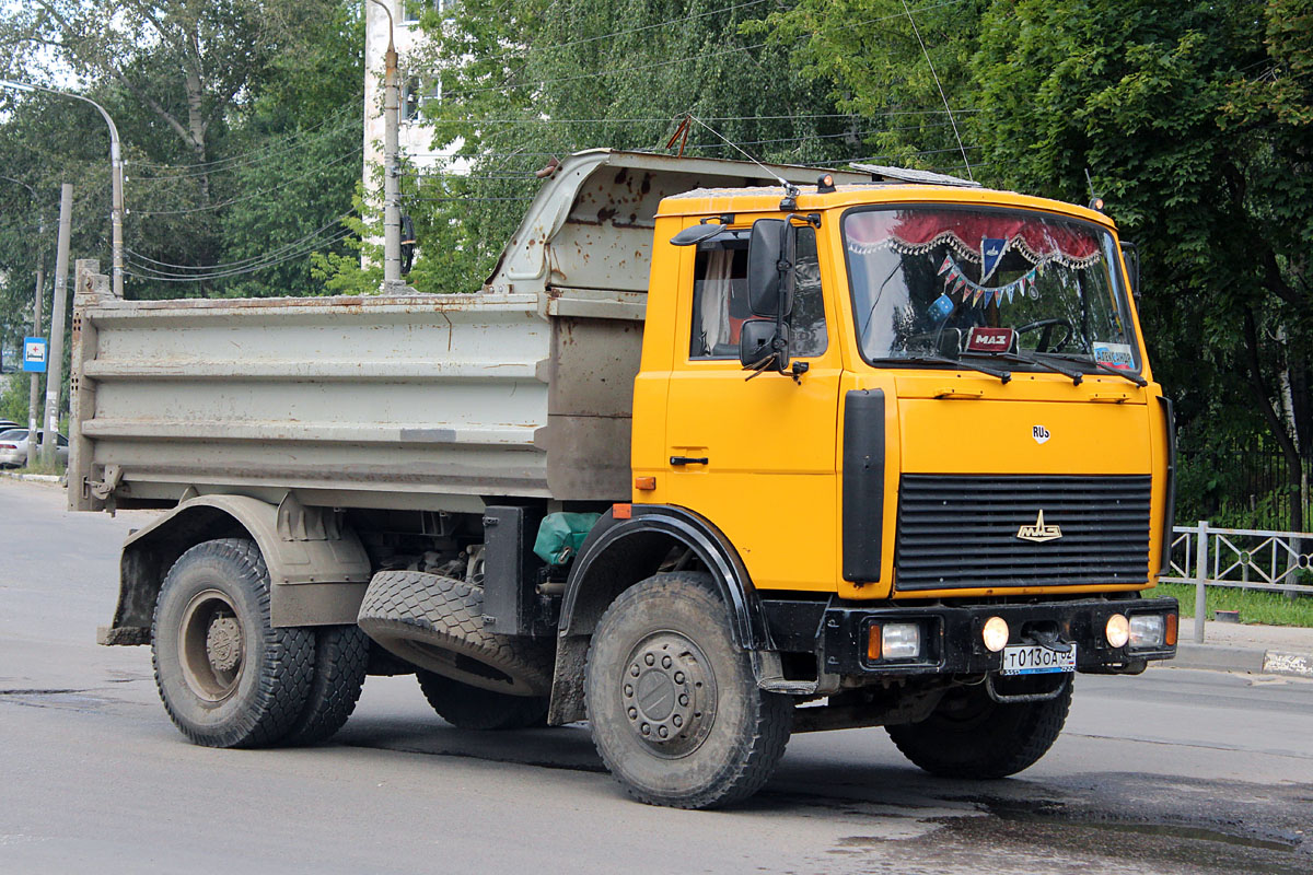 Рязанская область, № Т 013 ОА 62 — МАЗ-5551A2