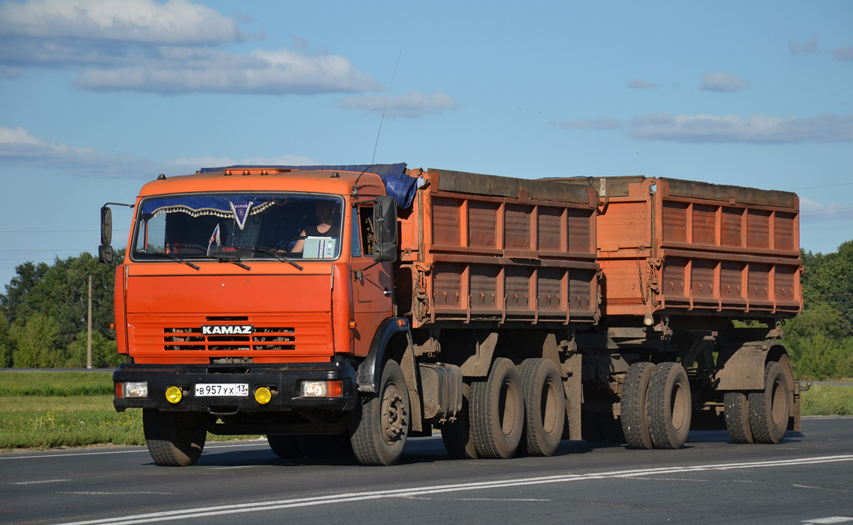 Мордовия, № В 957 УХ 13 — КамАЗ-65115-15 [65115R]