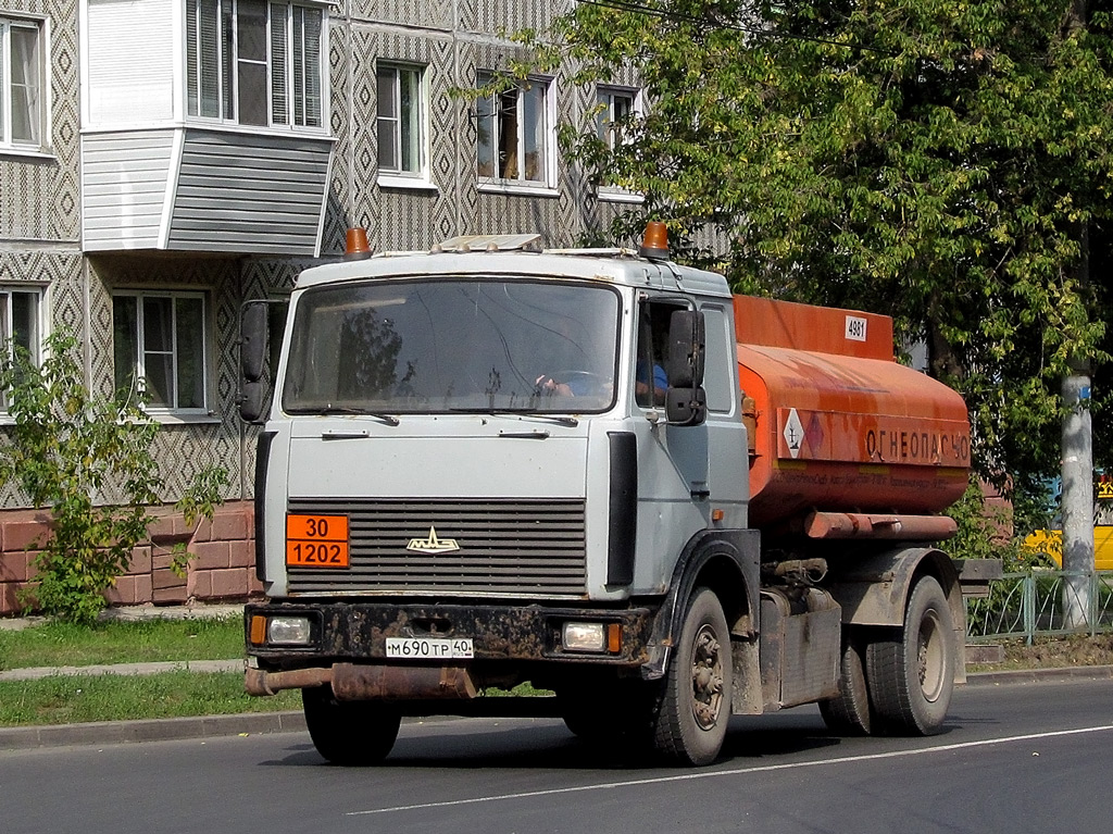 Калужская область, № М 690 ТР 40 — МАЗ-53371