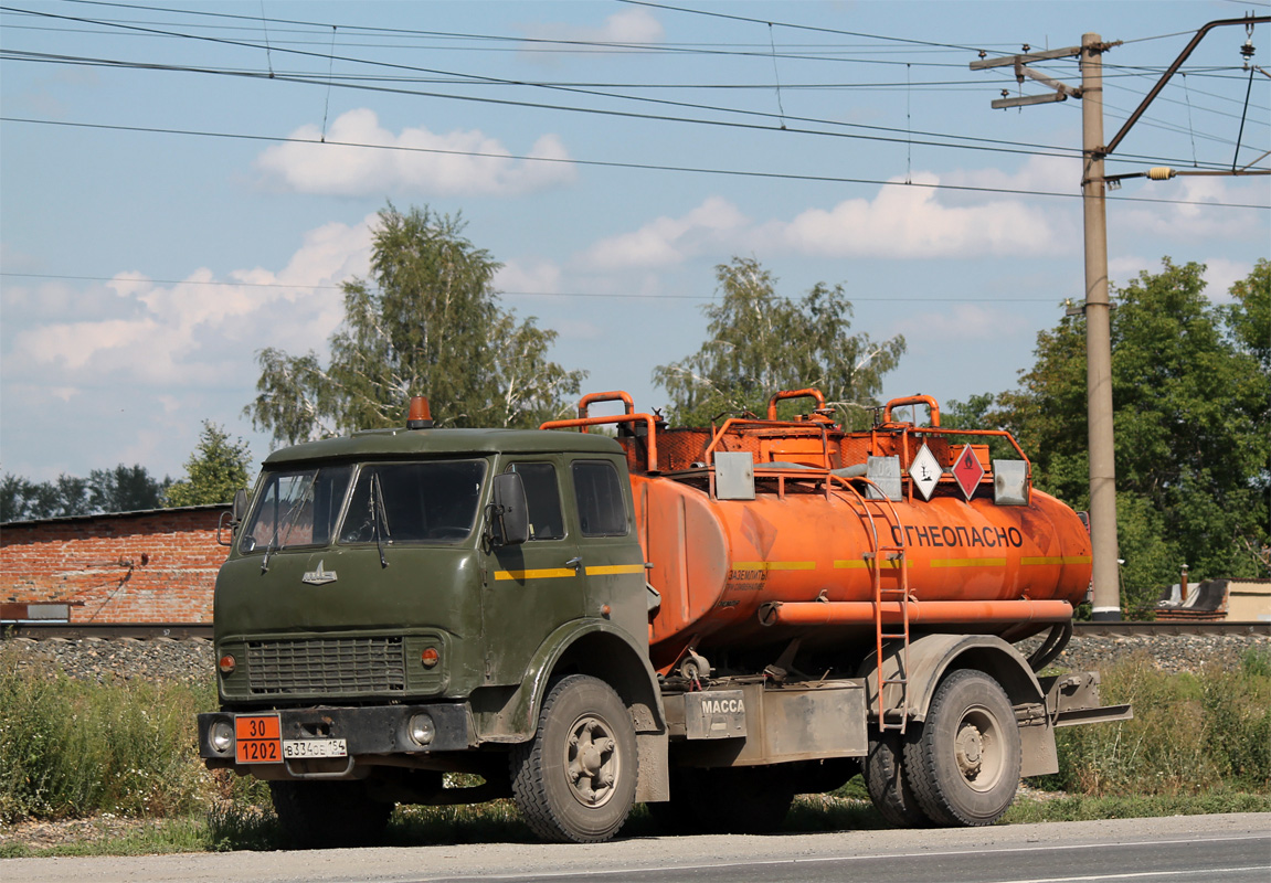 Новосибирская область, № В 334 ОЕ 154 — МАЗ-5334