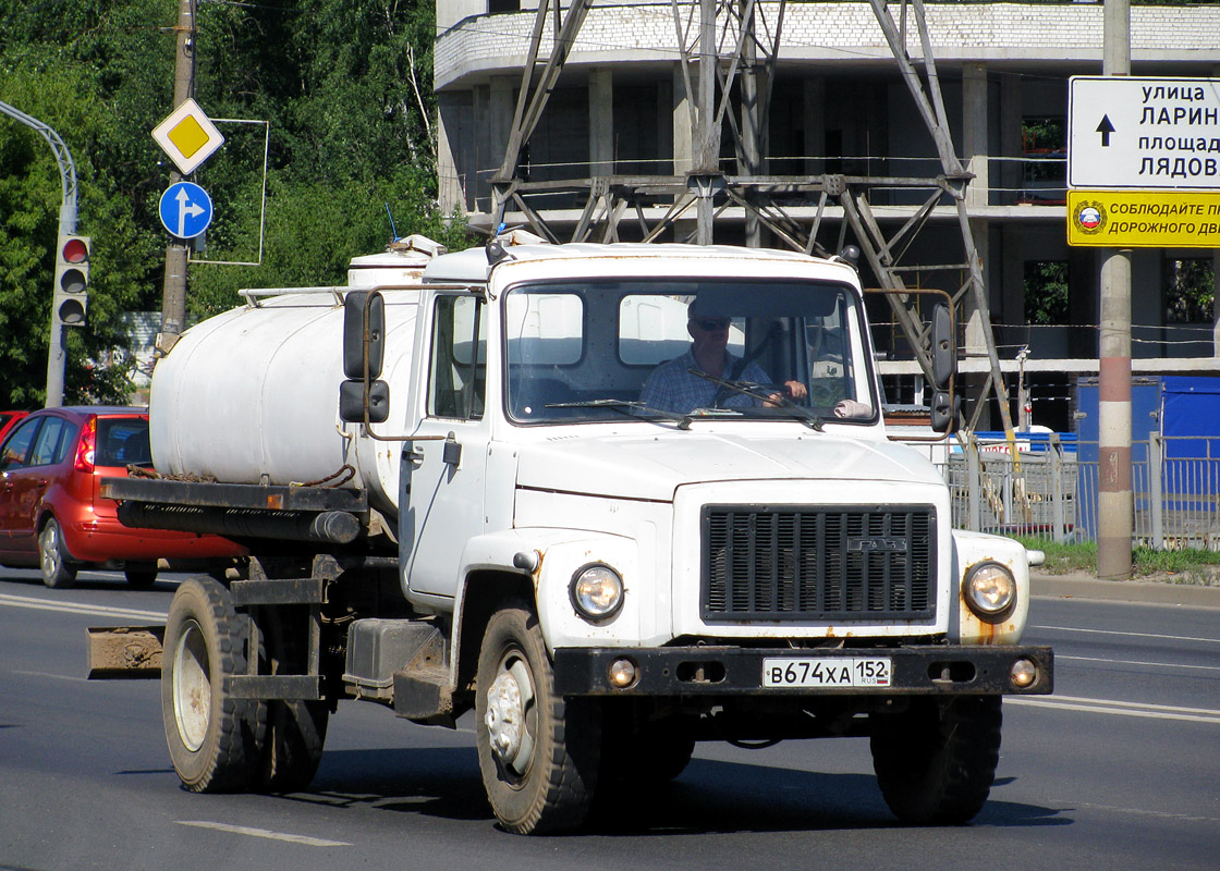 Нижегородская область, № В 674 ХА 152 — ГАЗ-3309