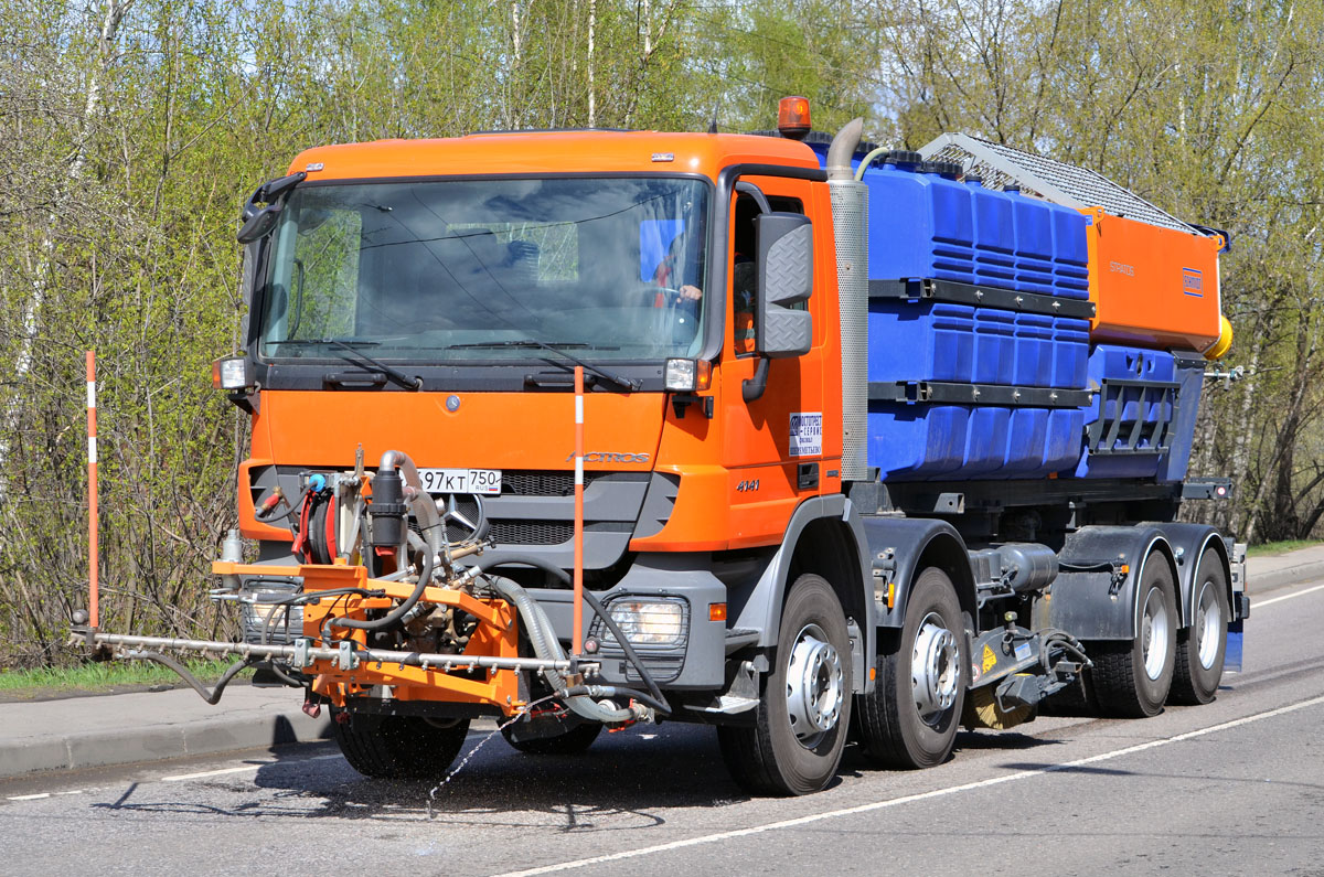 Московская область, № Х 697 КТ 750 — Mercedes-Benz Actros ('2009) 4141