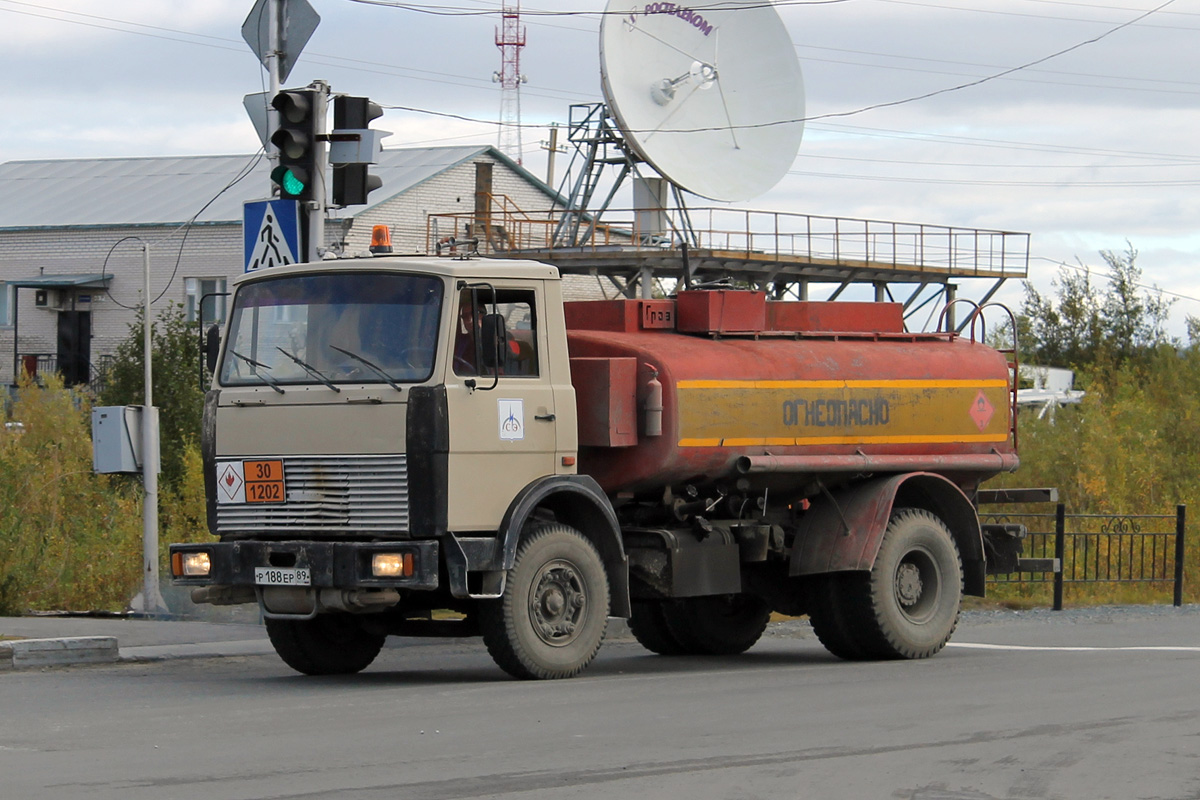 Ямало-Ненецкий автоном.округ, № Р 188 ЕР 89 — МАЗ-5337 [533700]