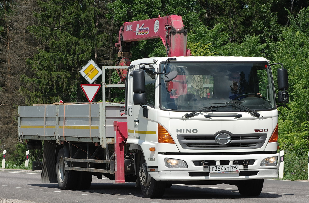 Московская область, № Т 364 ХТ 190 — Hino 500