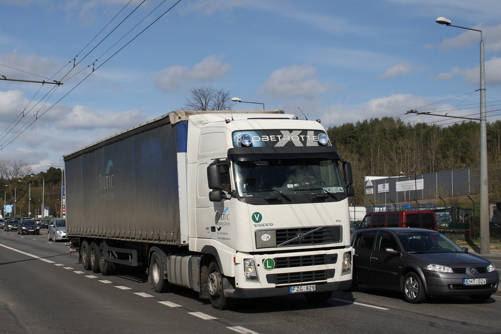 Литва, № FZG 829 — Volvo ('2002) FH12.480