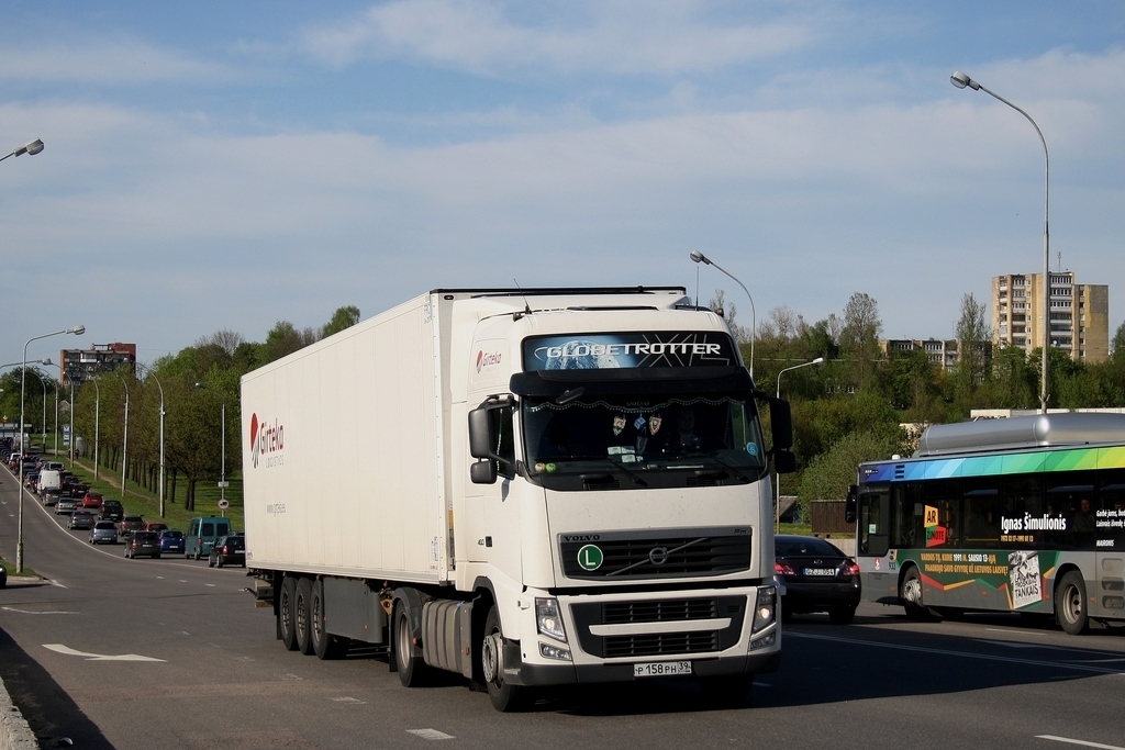 Калининградская область, № Р 158 РН 39 — Volvo ('2008) FH.460