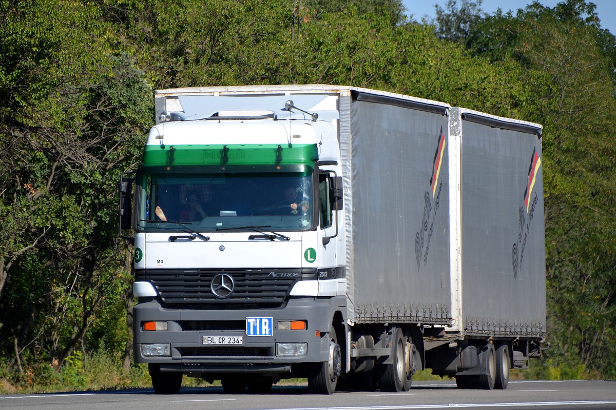 Молдавия, № BL CR 234 — Mercedes-Benz Actros ('1997) 2543