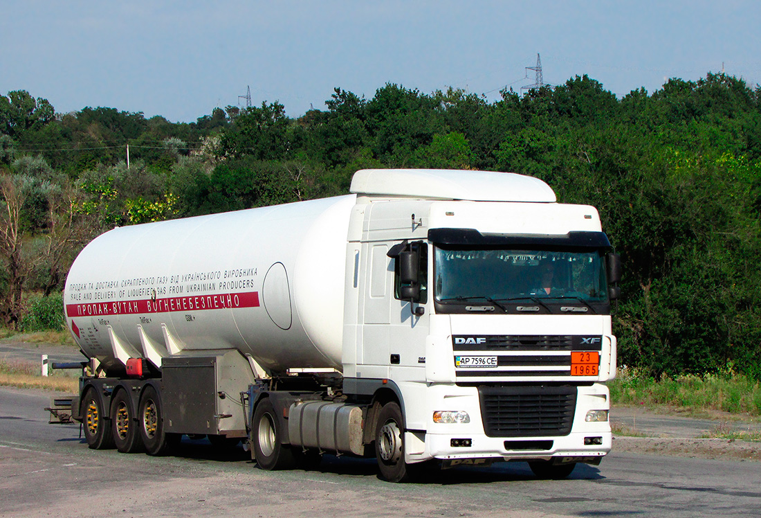 Запорожская область, № АР 7596 СЕ — DAF XF95 FT