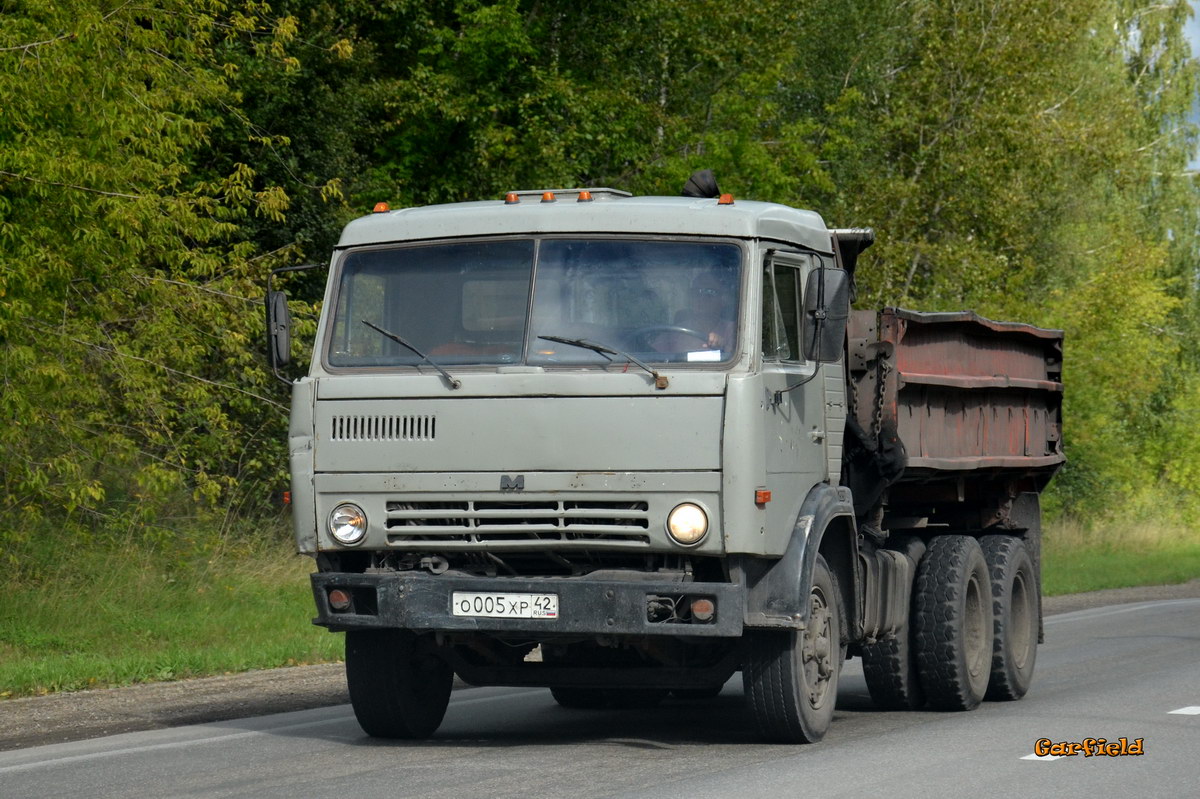 Кемеровская область, № О 005 ХР 42 — КамАЗ-5320