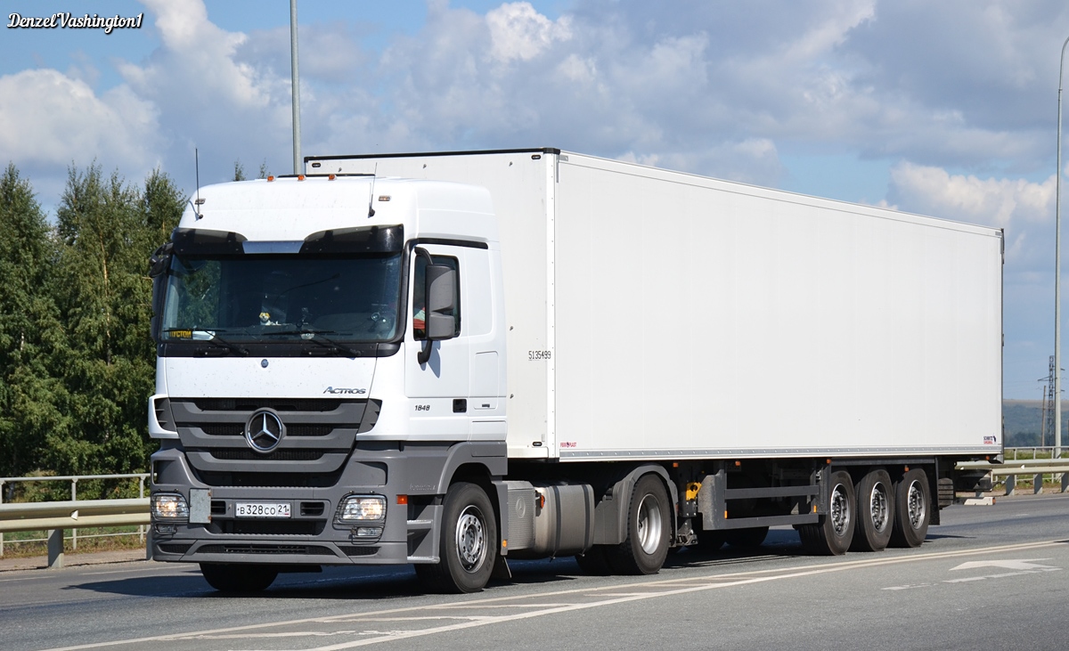 Чувашия, № В 328 СО 21 — Mercedes-Benz Actros ('2009) 1848