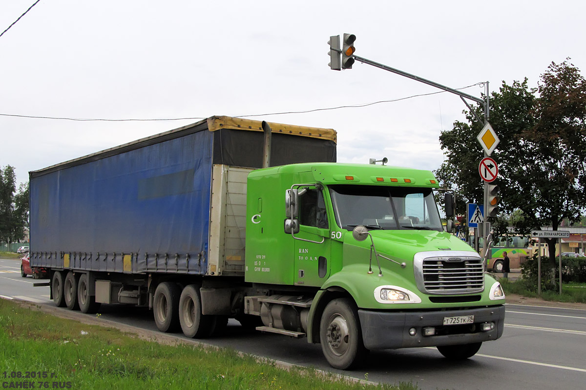 Вологодская область, № Т 725 ТК 35 — Freightliner Columbia