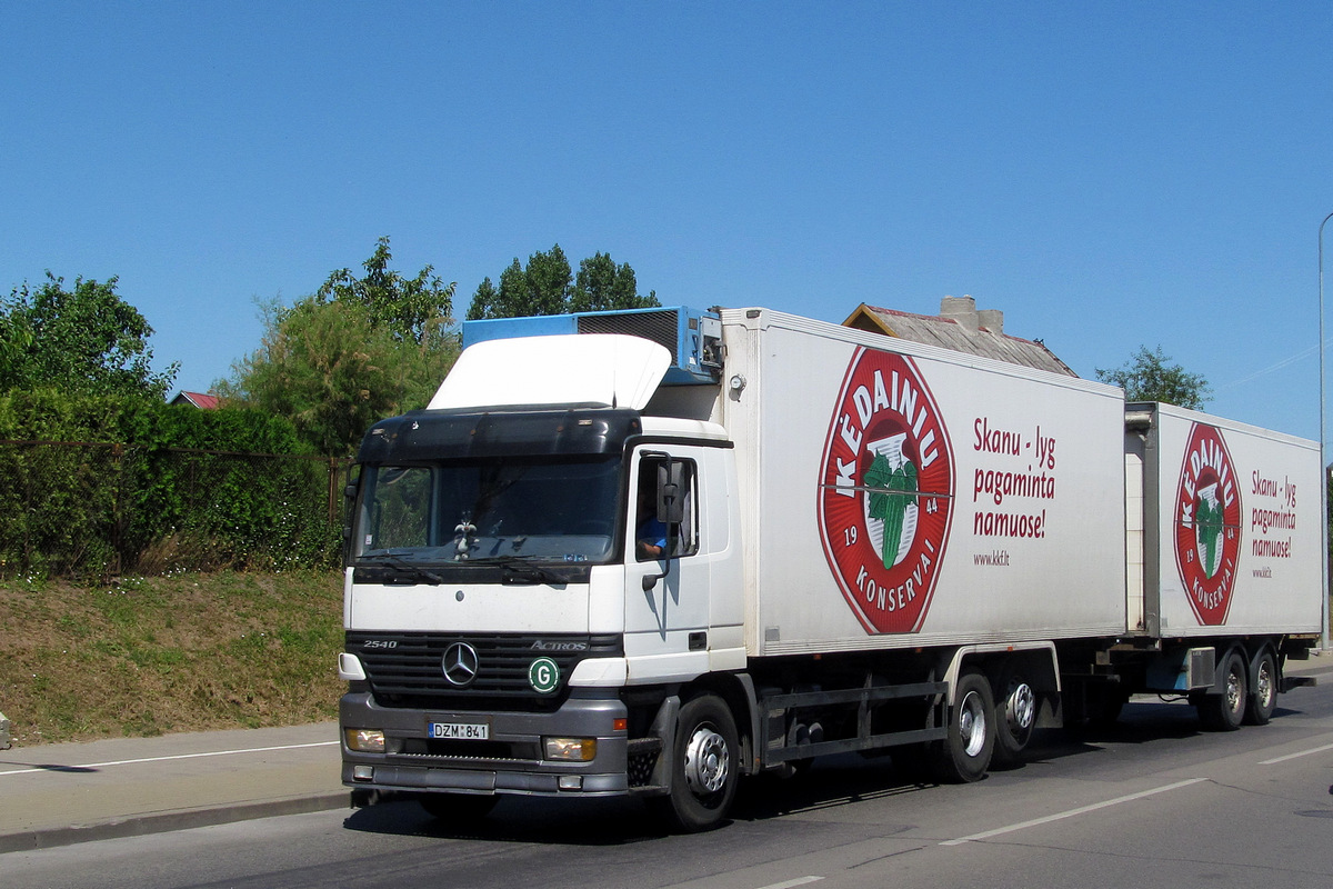 Литва, № DZM 841 — Mercedes-Benz Actros ('1997) 2540