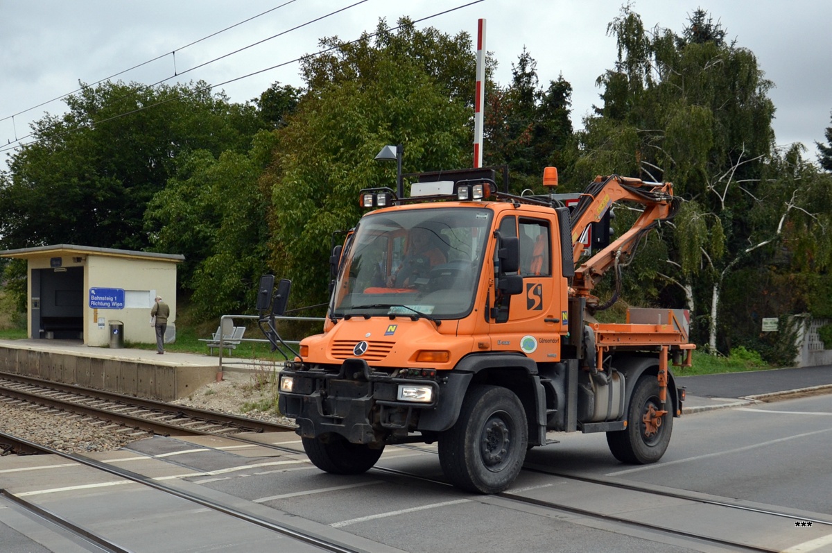 Австрия, № (AT) U/N 0001 — Mercedes-Benz Unimog U400