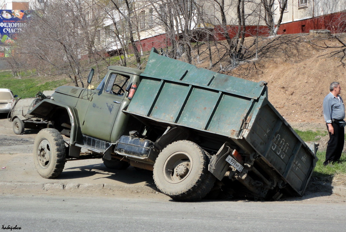 Хабаровский край, № Х 999 МР 27 — ЗИЛ-495810