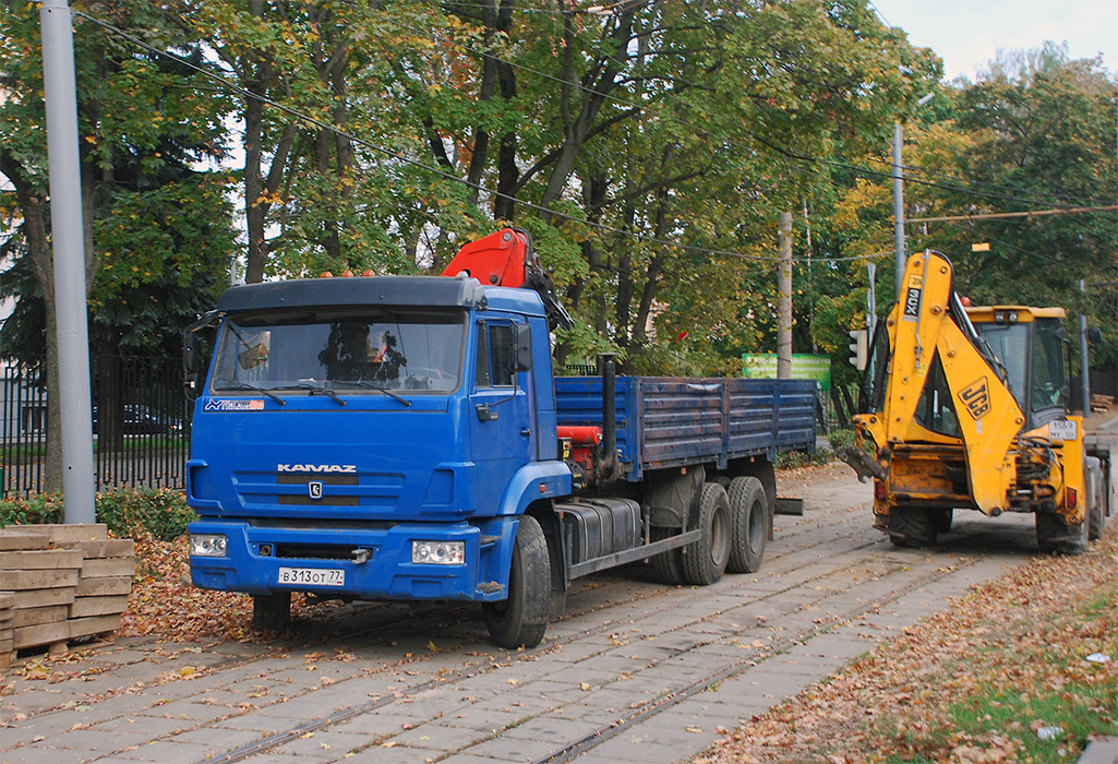 Московская область, № В 313 ОТ 77 — КамАЗ-65117-N3(78)