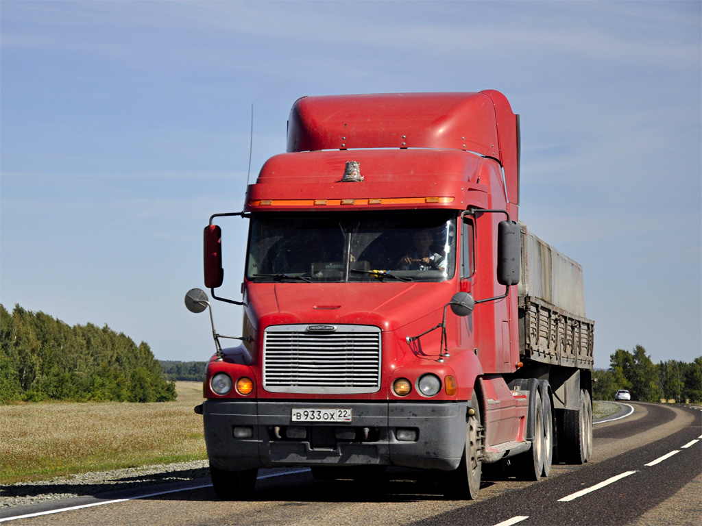 Алтайский край, № В 933 ОХ 22 — Freightliner Century Class