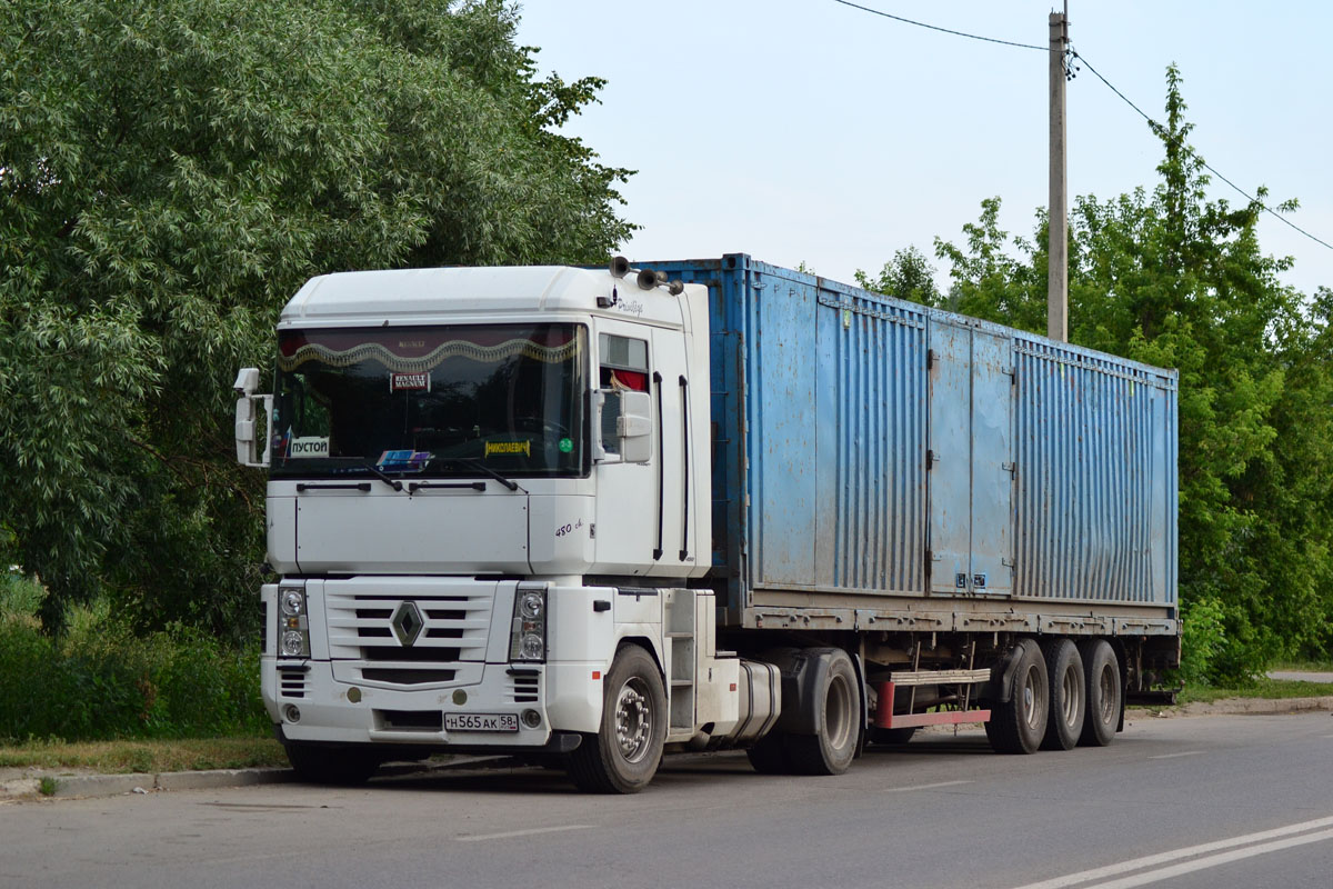 Пензенская область, № Н 565 АК 58 — Renault Magnum E-Tech ('2001)