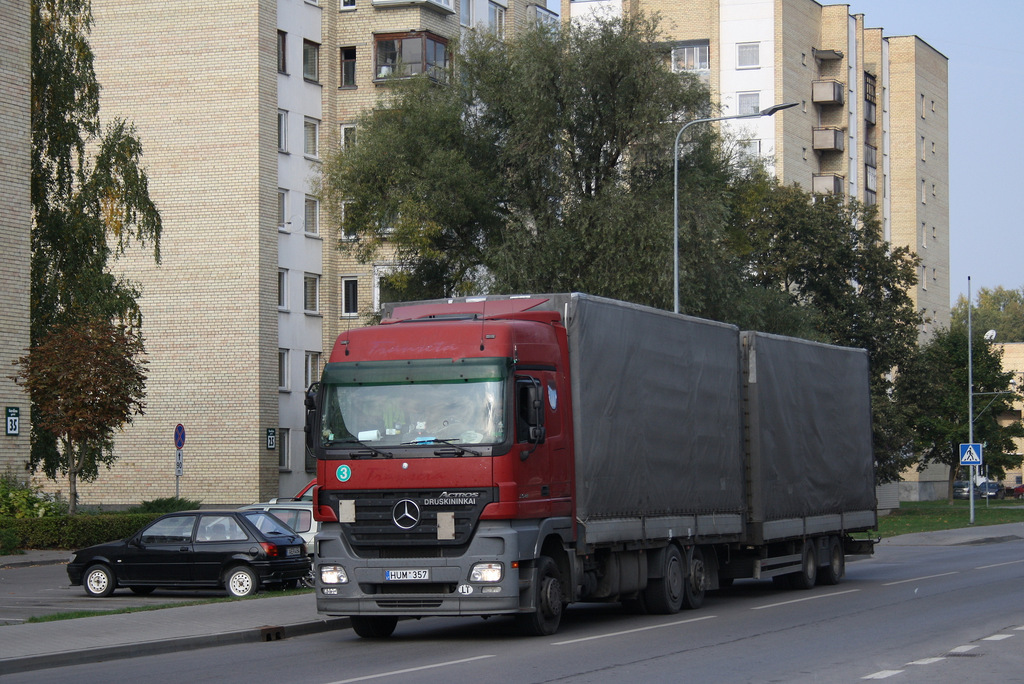 Литва, № HUM 357 — Mercedes-Benz Actros ('2003) 2541