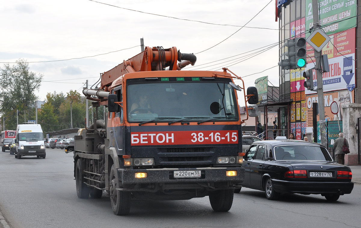 Омская область, № Н 220 ЕМ 55 — Mitsubishi Fuso (общая модель)