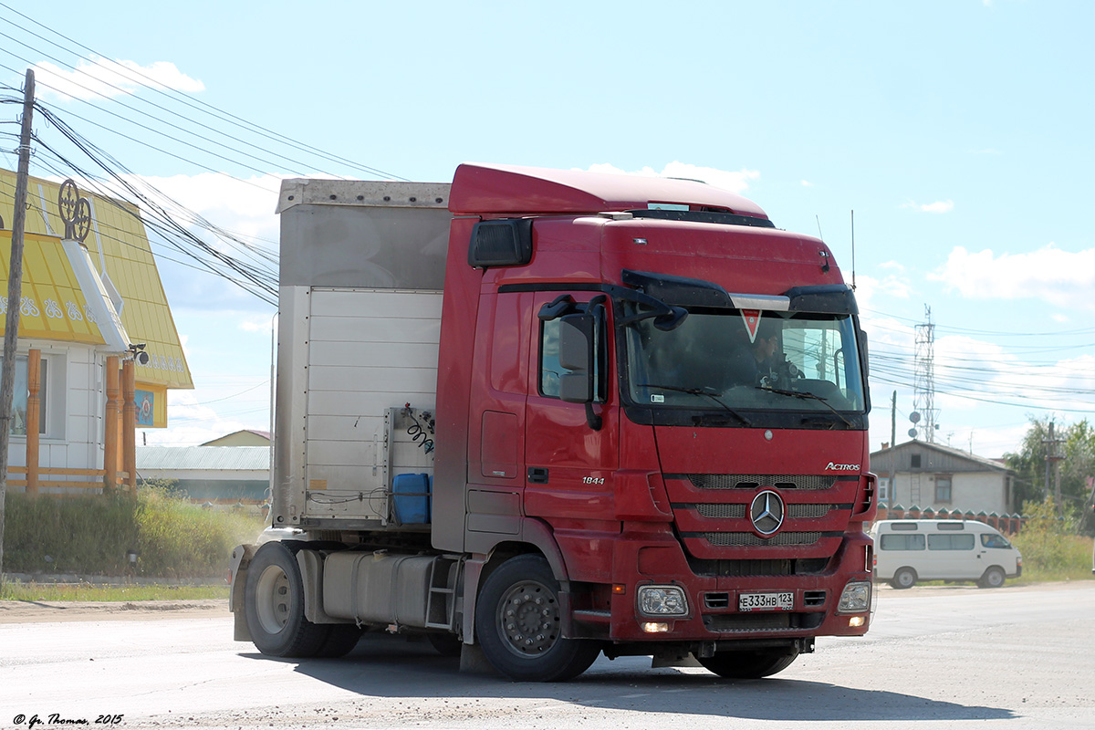 Краснодарский край, № Е 333 НВ 123 — Mercedes-Benz Actros ('2003) 1844