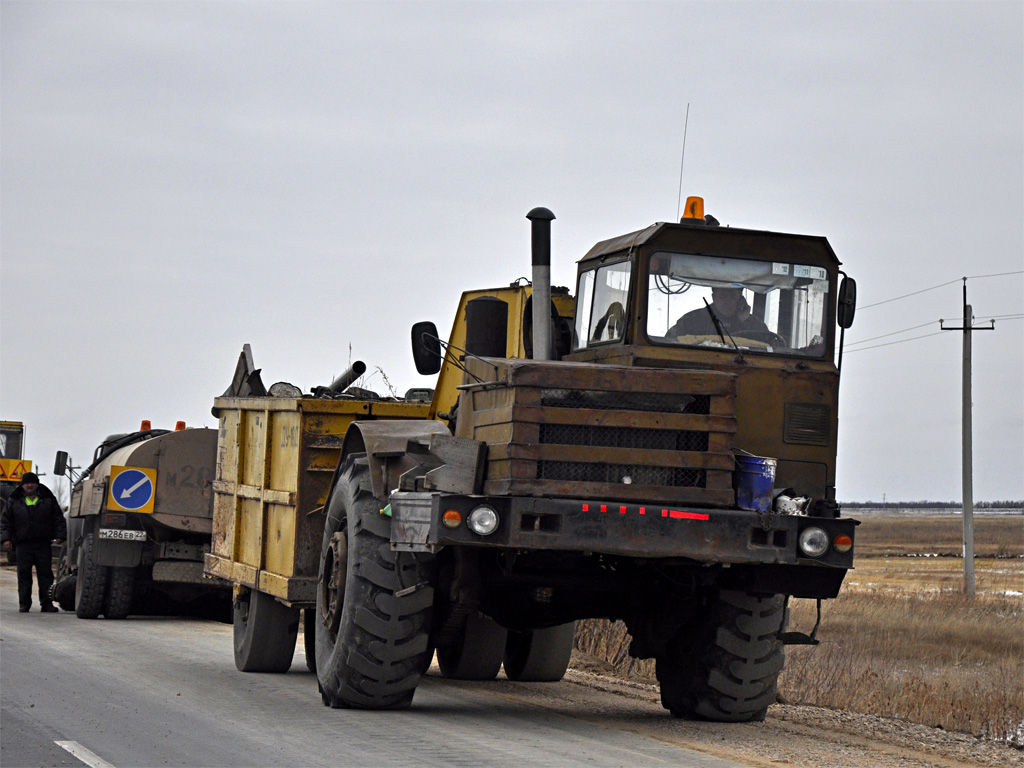 Алтайский край, № 7366 АТ 22 — МоАЗ-6442