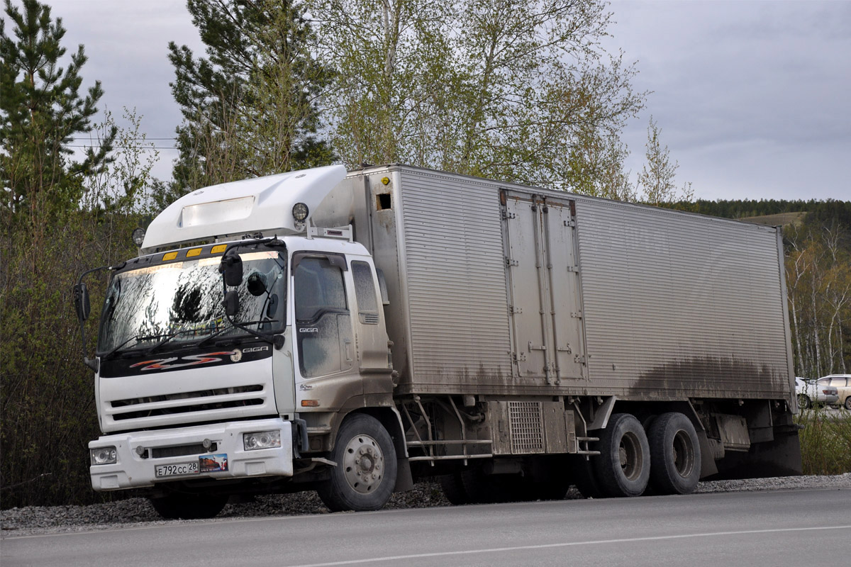 Амурская область, № Е 792 СС 28 — Isuzu Giga (общая модель)