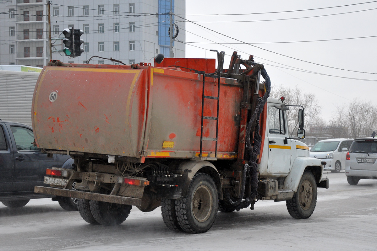 Саха (Якутия), № В 668 КМ 14 — ГАЗ-3309