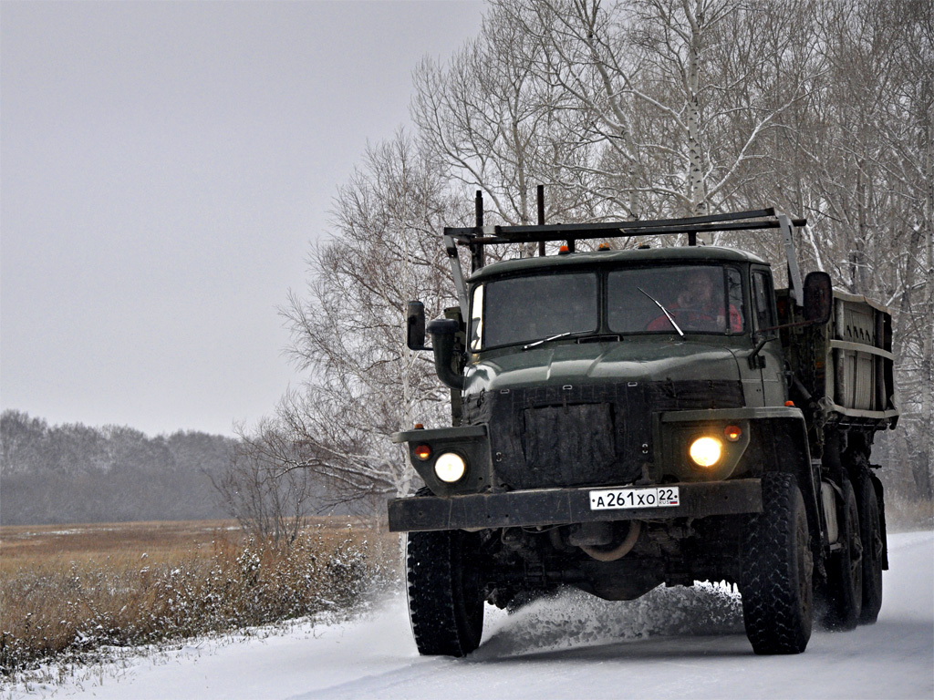 Алтайский край, № А 261 ХО 22 — Урал-4320-01